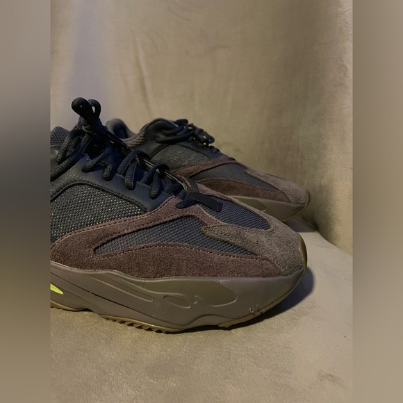 SALE: Authentic Adidas Yeezy Boost 700 - Picture 8 of 12